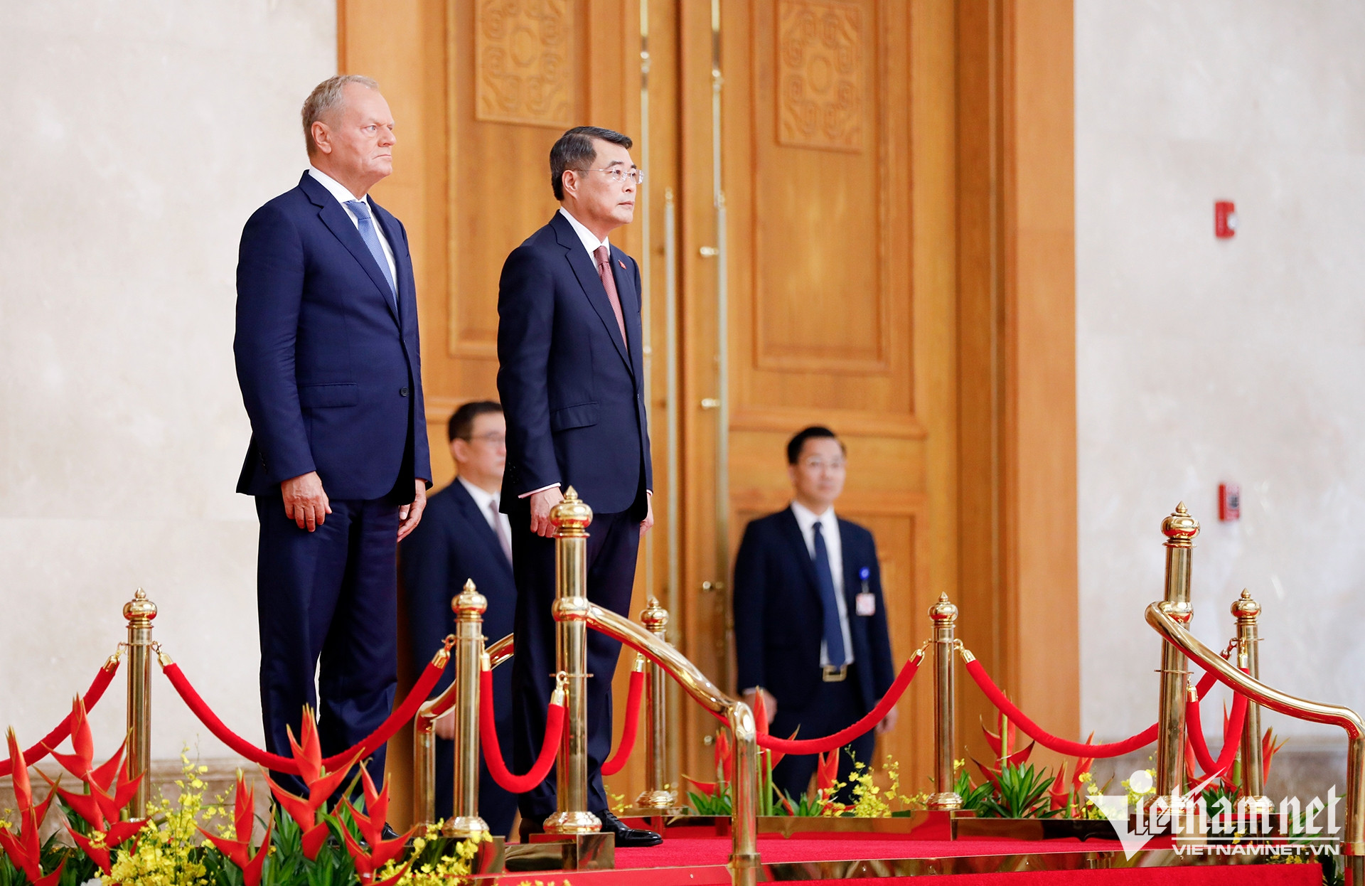 W-Thủ tướng Lê Minh Hưng chủ trì lễ đón Thủ tướng Ba Lan.jpg