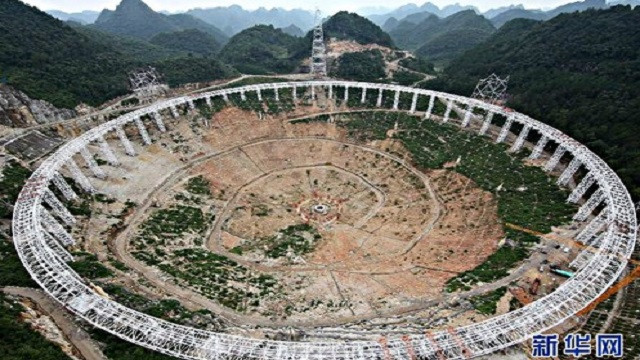 Trung Quốc xây kính viễn vọng siêu lớn theo dõi sự sống ngoài Trái Đất