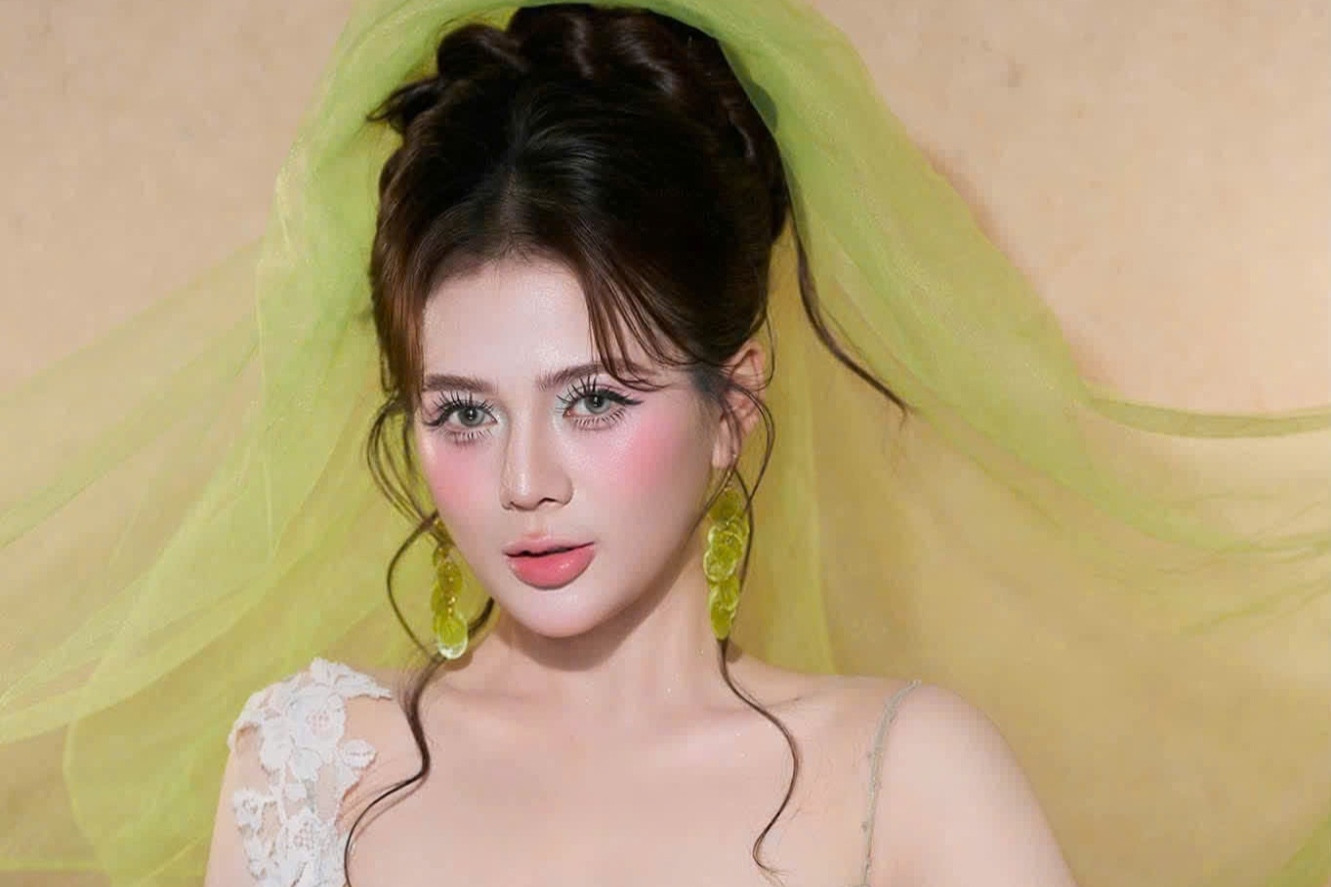 Học vấn đáng nể của nữ diễn viên đang gây sốt trên phim VTV