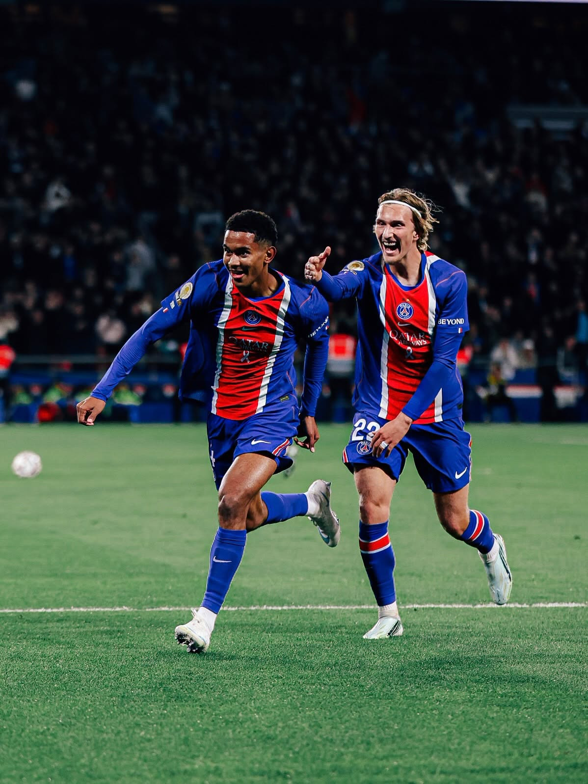 https://static-images.vnncdn.net/vps_images_publish/000001/000003/2026/10/27/psg-vs-lyon-2-106.jpeg