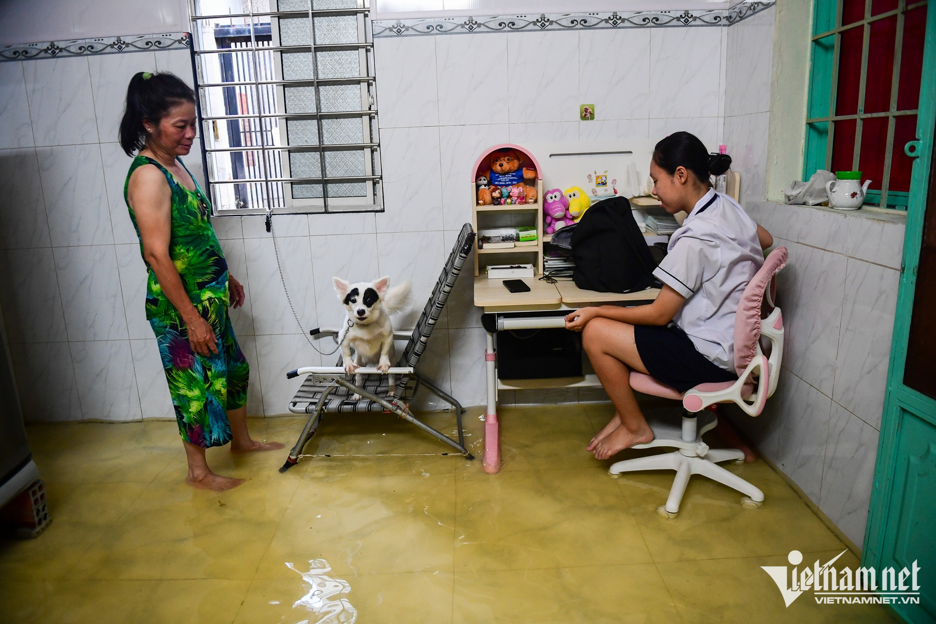 W-triều cường TPHCM Nguyễn Huế 7.jpg
