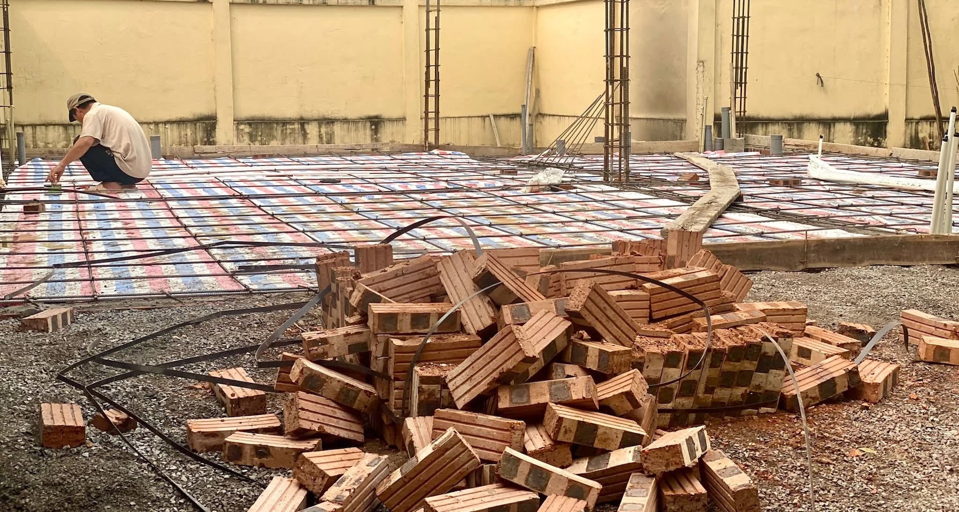 Xây chuồng trại nuôi lợn rộng 495m2 có phải xin giấy phép xây dựng?