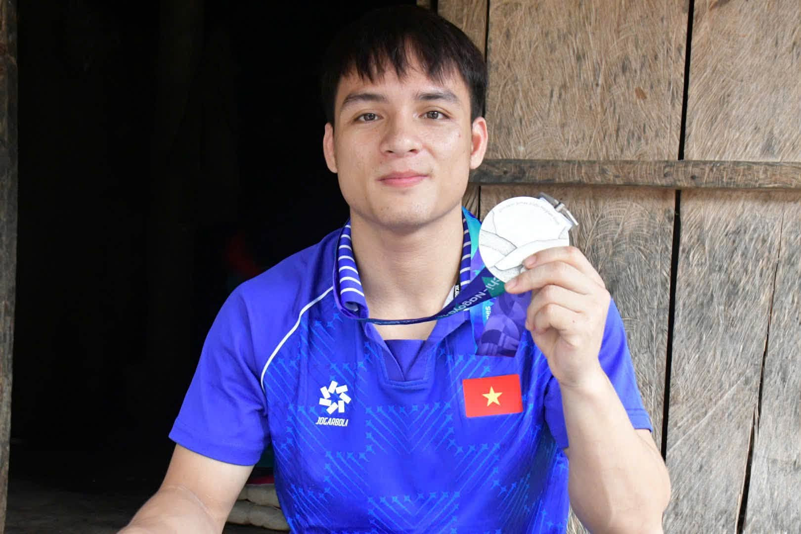 dinh van tam 6.jpg
