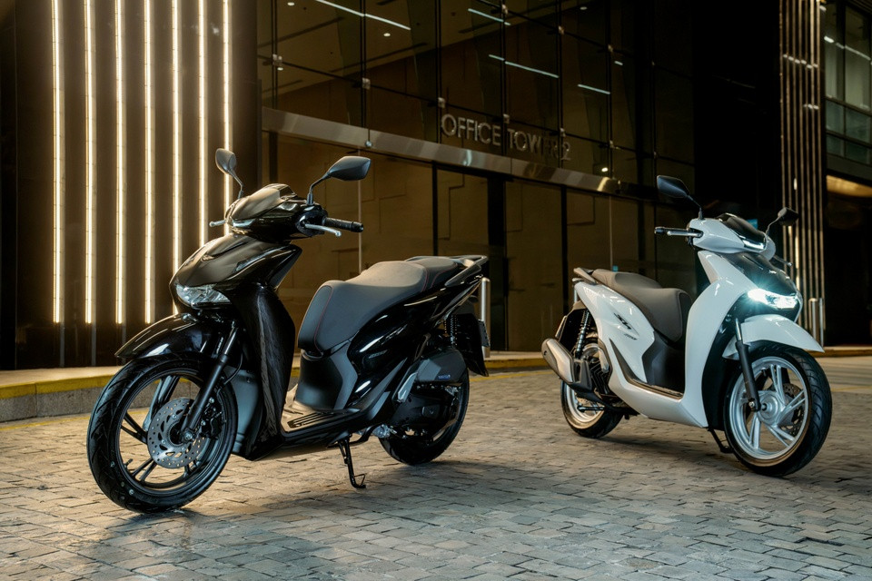 honda_sh125_honda_sh160i_black_aura.jpg