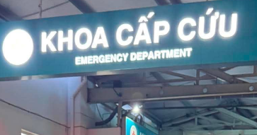 Người bệnh từ Đồng Tháp lên TPHCM cấp cứu lúc nửa đêm do mắc miếng thịt gà