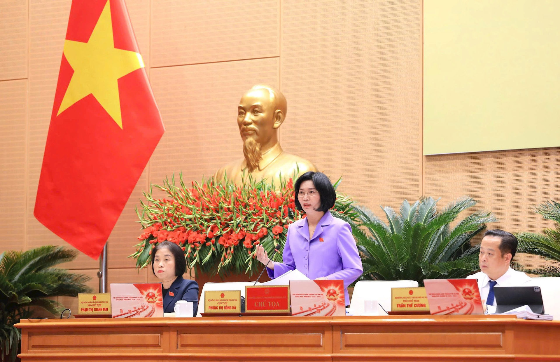 phùng hồng hà.jpg