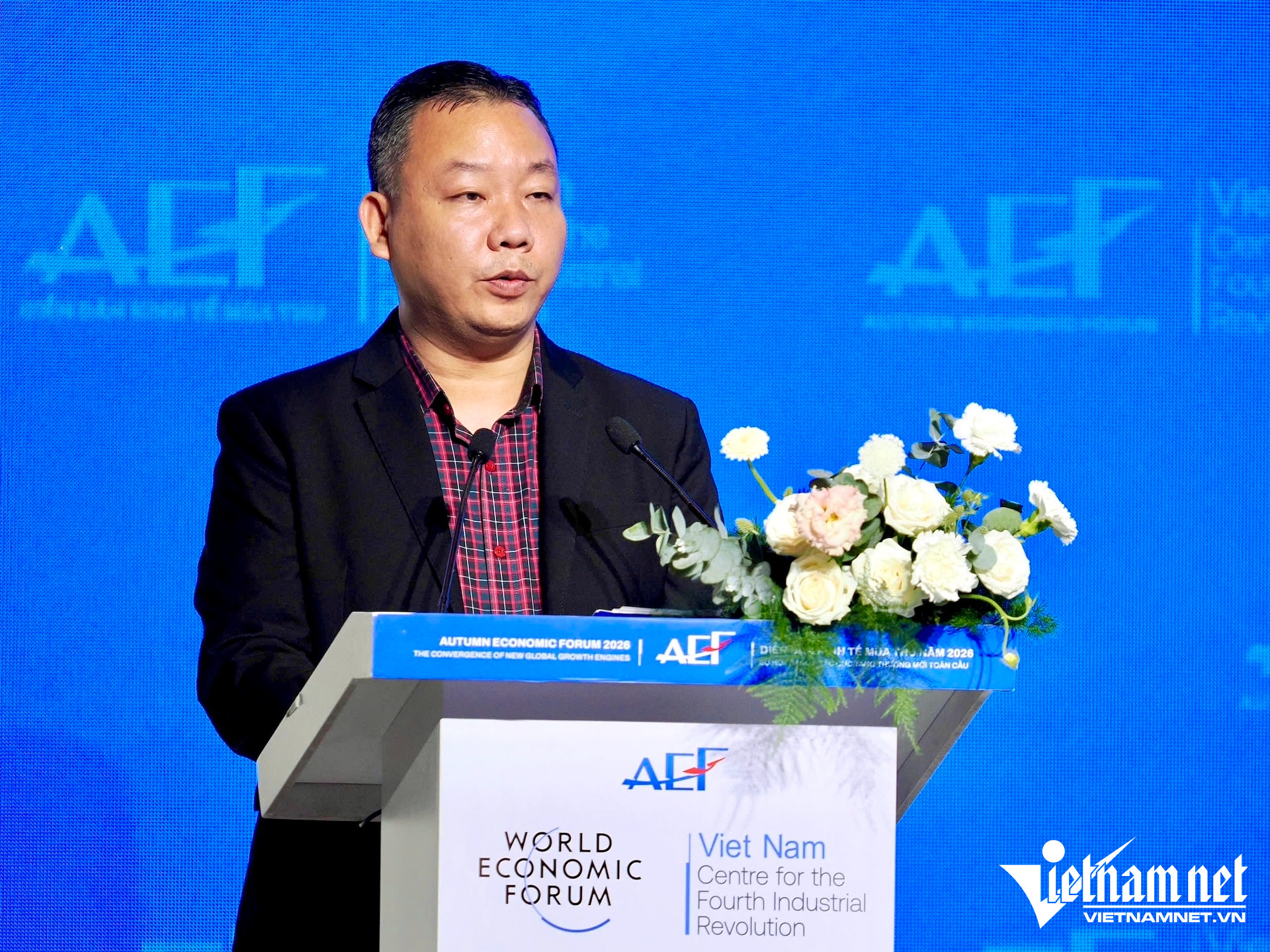 W-diễn đàn 010.jpg