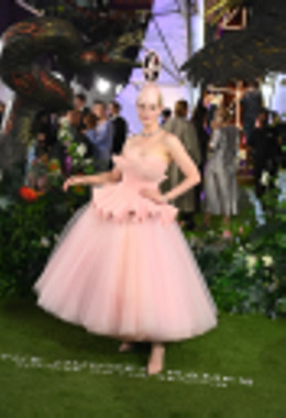 elle fanning attends uk fan 146760374.jpg.webp