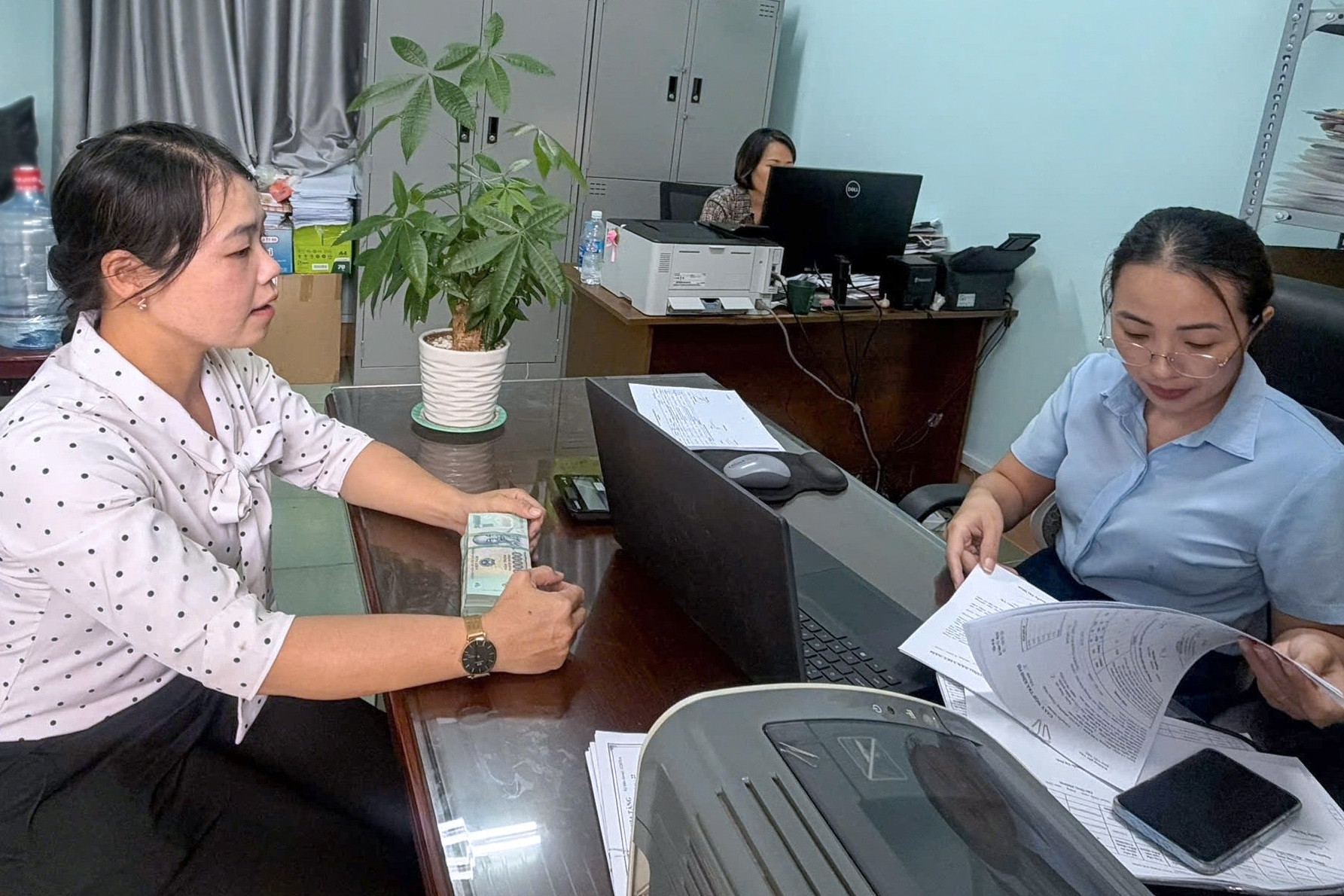 Nữ Bí thư chi bộ chính thức hoàn trả 229 triệu đồng theo Nghị định 154