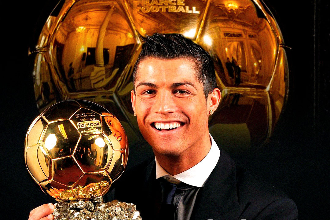 Ronaldo Qua bong vang.jpg