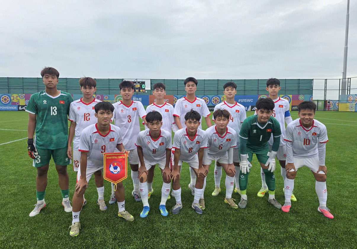 u15 viet nam 1.jpg