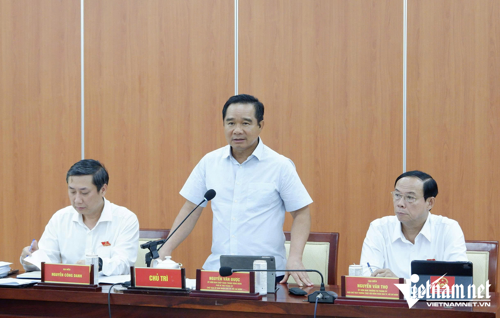 W-Chủ tịch UBND TPHCM 01.png