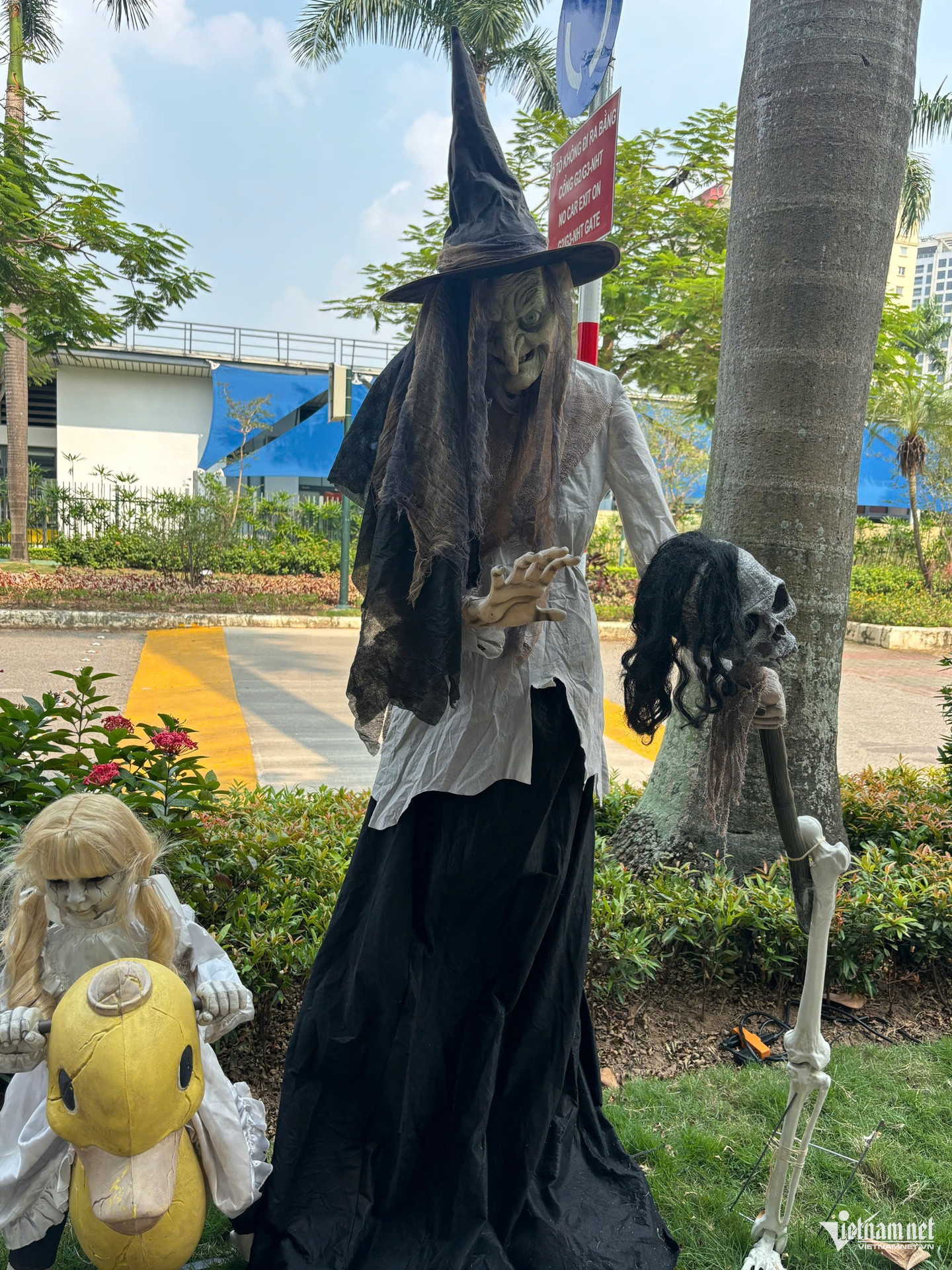 https://static-images.vnncdn.net/vps_images_publish/000001/000003/2026/10/29/w-halloween12-2348.jpg