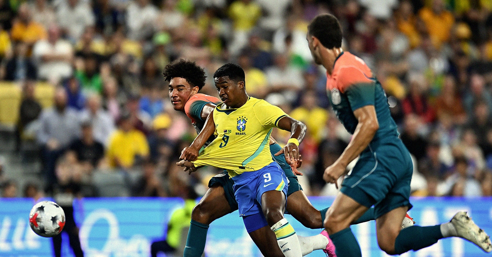 Brazil thắng Ấn Độ ‘4 sao’, bỏ túi hơn 4 triệu USD