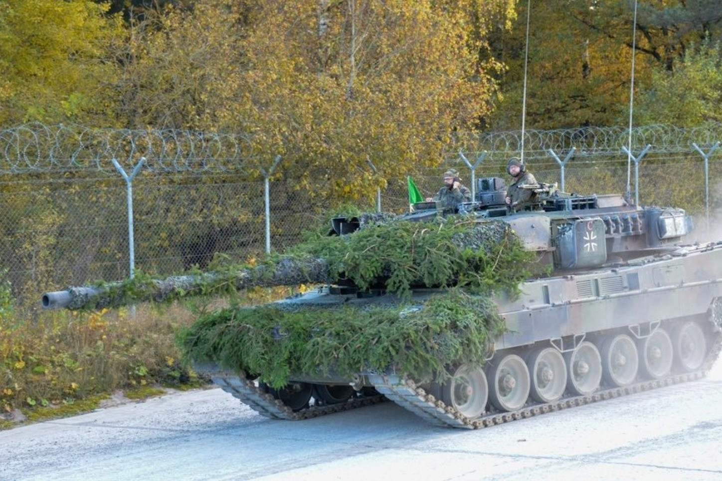 Lý do Leopard 2 được tin dùng hơn bất kỳ loại xe tăng nào khác