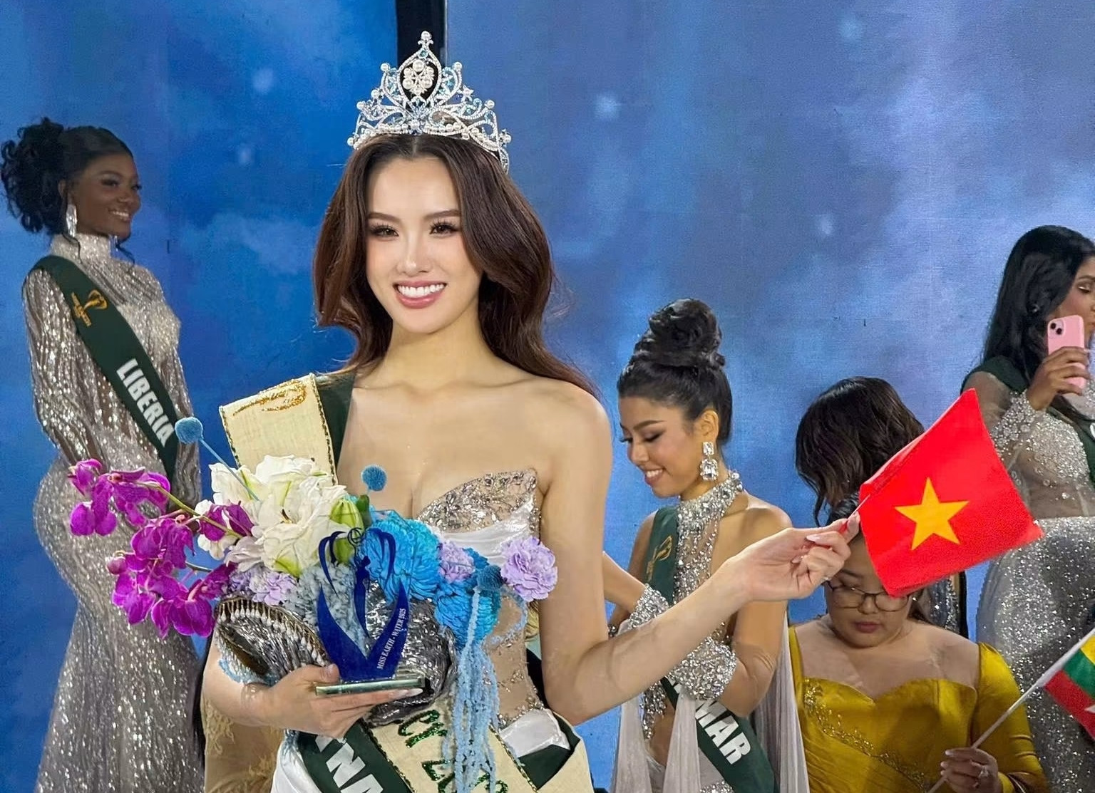 Đơn vị nắm bản quyền Miss Earth tại VN lên tiếng về danh hiệu của Trịnh Mỹ Anh