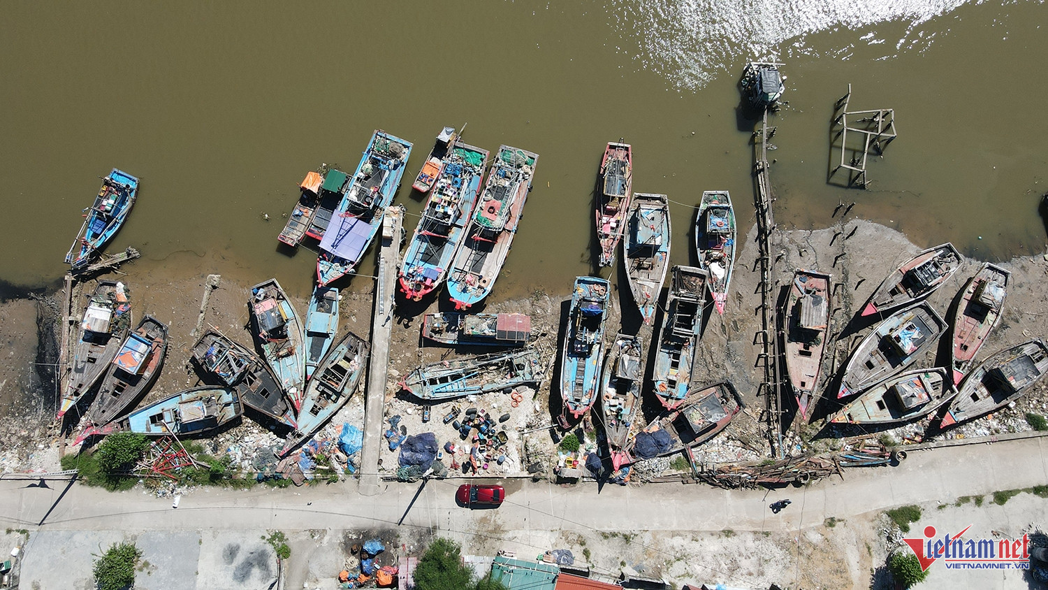 W-cảng biển lạch vạn 1.JPG.jpg
