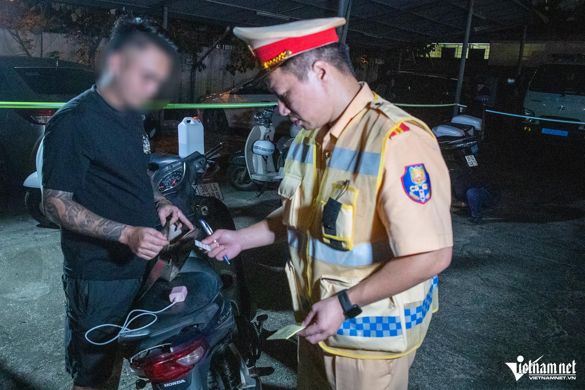 W-chong dua xe HIEU2309 sao chép.jpg