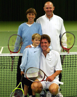 https://static-images.vnncdn.net/vps_images_publish/000001/000003/2026/10/30/alexander-zverev-2-267.jpeg