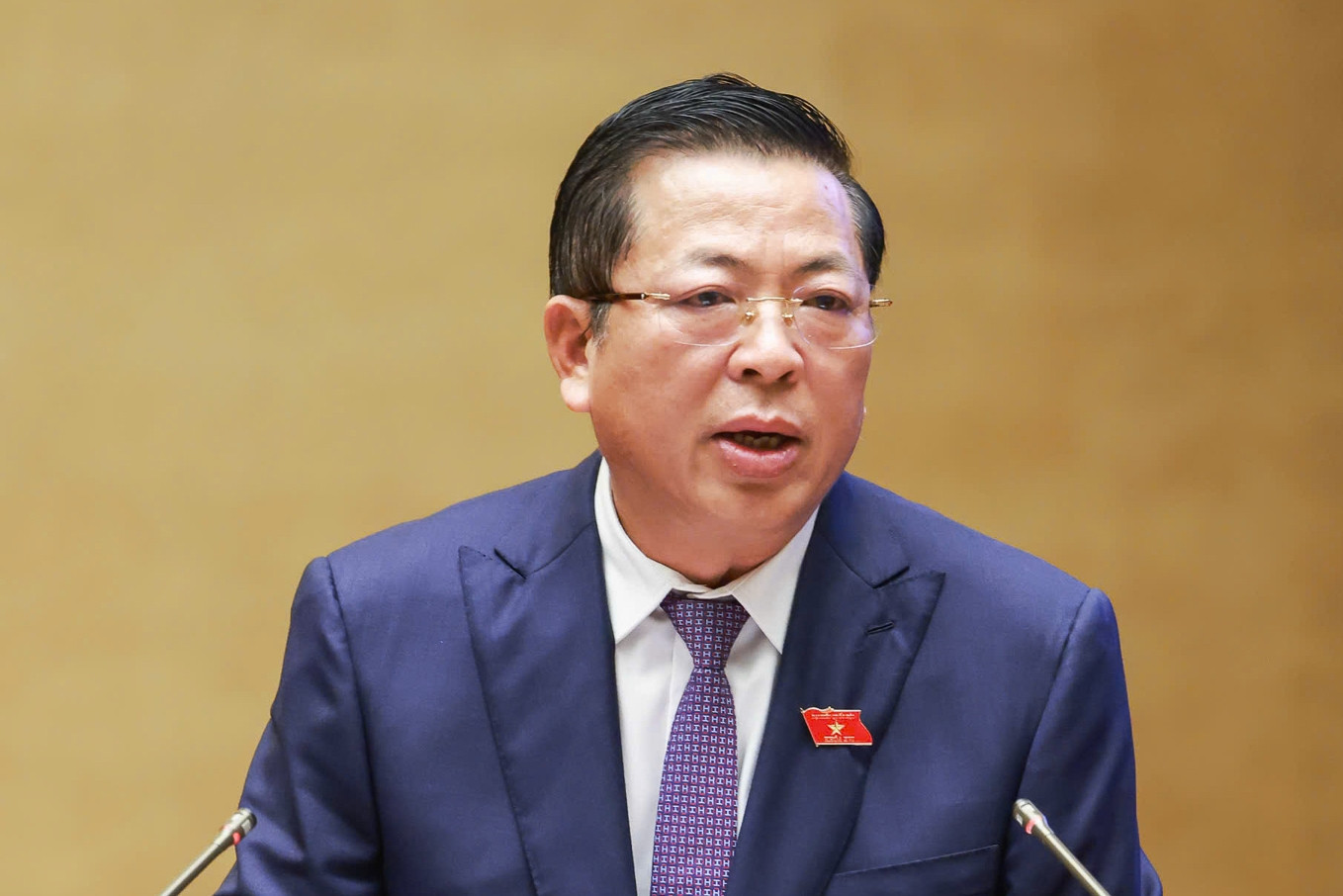 Bộ trưởng Xây dựng: Siết chặt 'dự án ma', cấm nhận đặt cọc dự án chưa đủ điều kiện