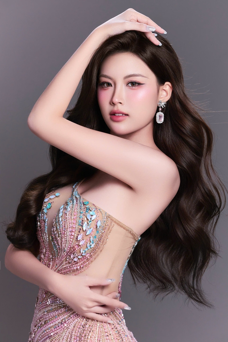 https://static-images.vnncdn.net/vps_images_publish/000001/000003/2026/10/30/khanh-linh-03-753.jpg