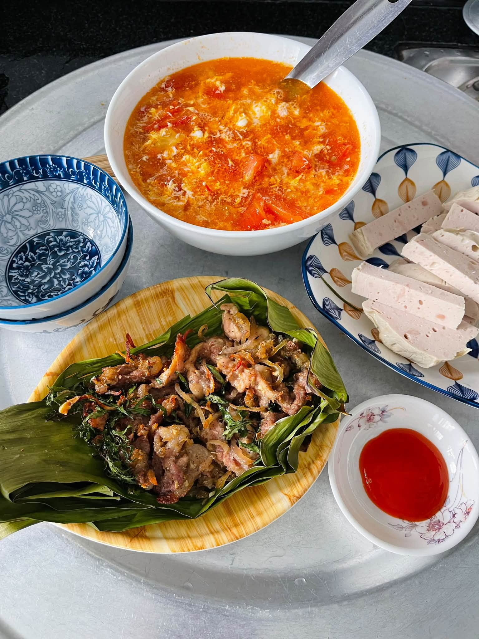 https://static-images.vnncdn.net/vps_images_publish/000001/000003/2026/10/30/nem-nuong-tho-xuan-952.jpg
