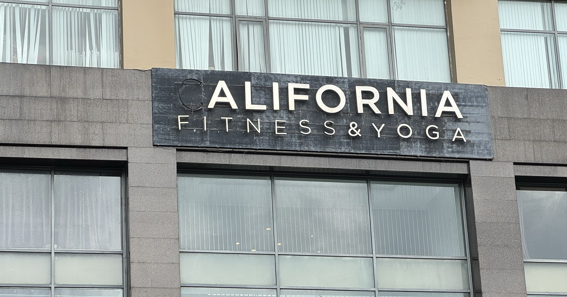 Phòng tập gym sang chảnh, chỉ 500.000 đồng/tháng: Bẫy mua thẻ dài hạn