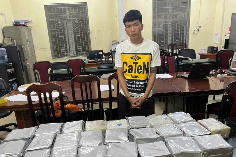 Triệt phá đường dây ma túy xuyên quốc gia, thu giữ 55kg ma túy đá