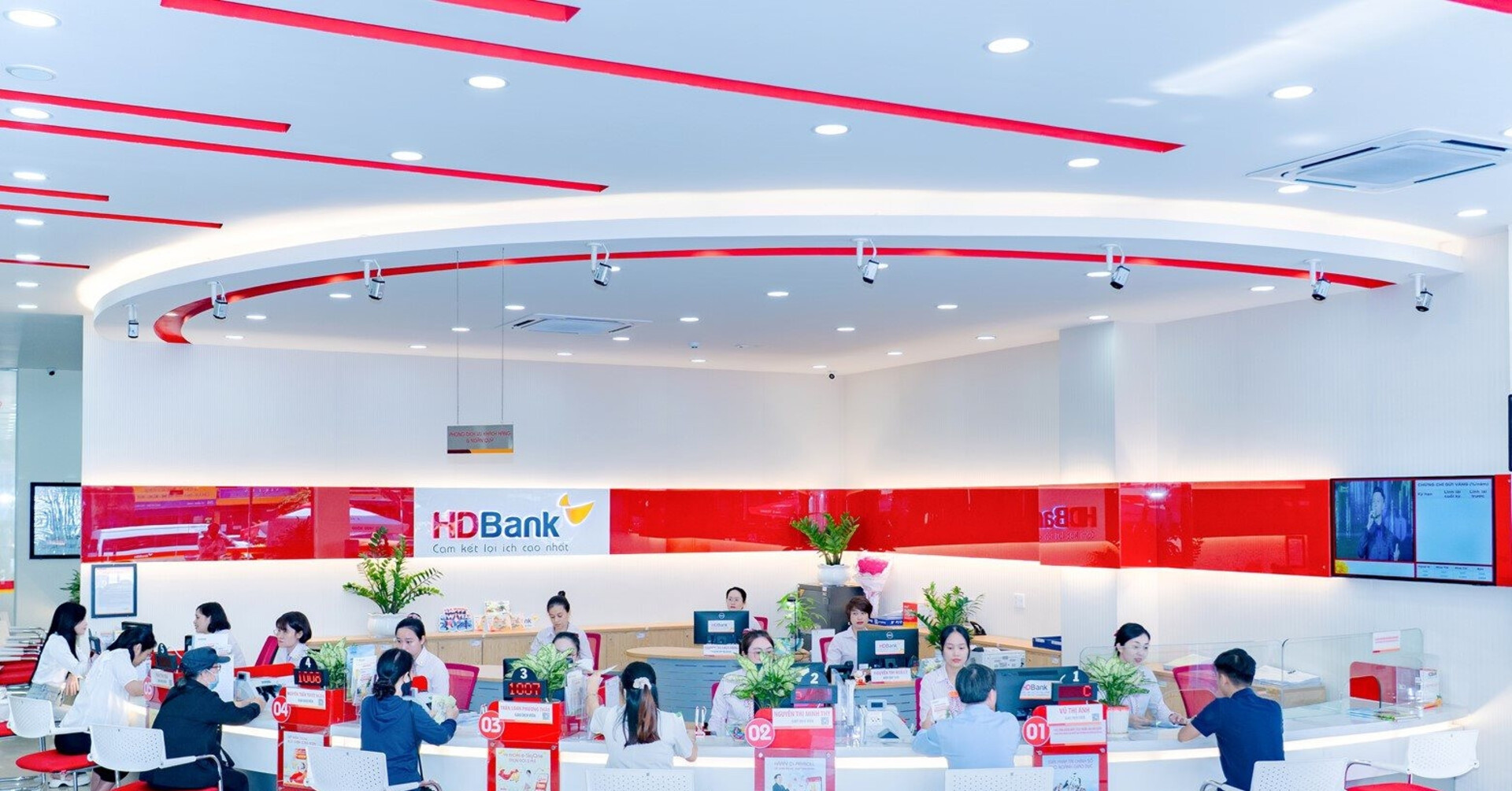 HDBank báo lãi 18.379 tỷ đồng, tổng tài sản vượt mốc 1,14 triệu tỷ đồng