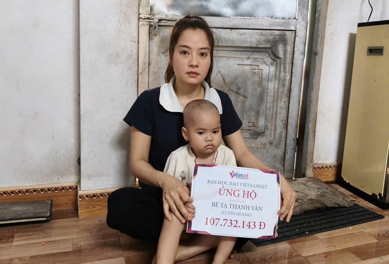 Bạn đọc giúp bé gái 3 tuổi ở Tuyên Quang bị ung thư máu hơn 107 triệu đồng