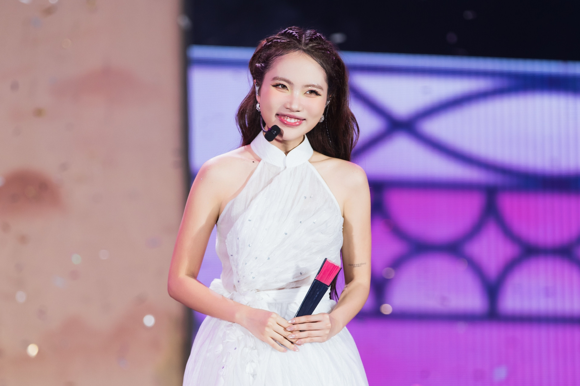 batch_DanChoi_211449 (1).jpg