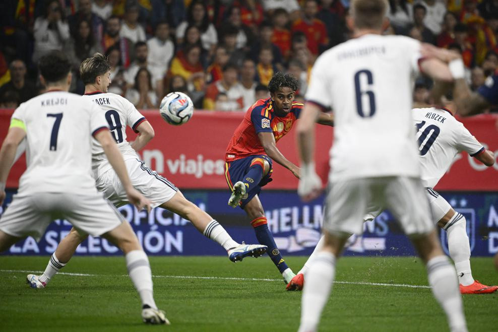 editorial_uefa_com spain_v_czechia_ _uefa_nations_league_2026_27_group_a3_md3 (4).jpg