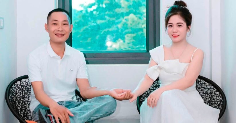 Hai người suy thận nên duyên, cùng chữa bệnh, bán hàng mưu sinh