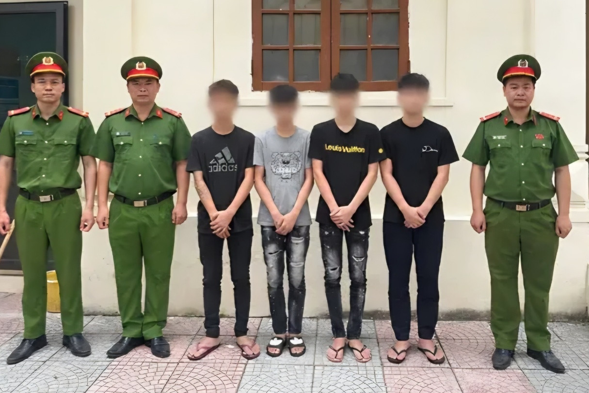 Nhận 'kèo' gây sốc trên TikTok đến xâm phạm mồ mả: Người ra kèo có liên đới?