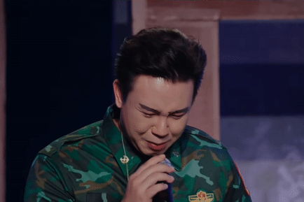 Nước mắt của ca sĩ Đông Hùng