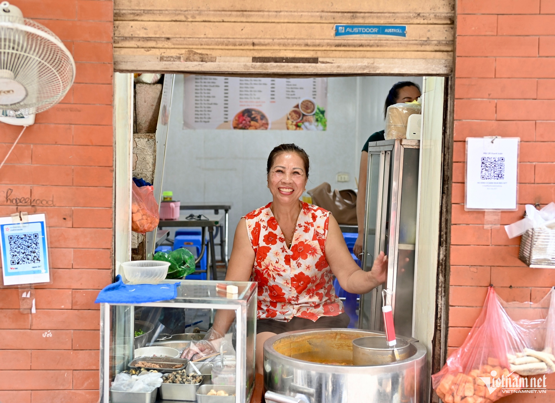 W-bún riêu bà thiệp .jpeg