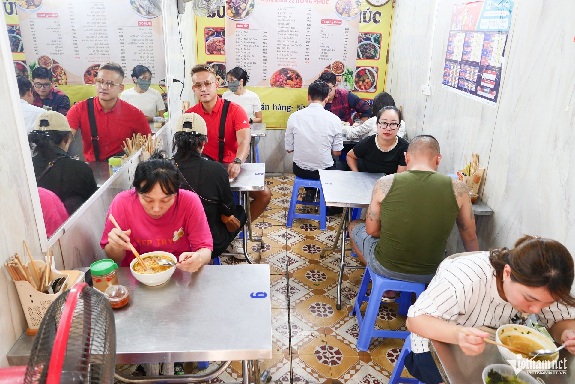 W-bún riêu bà thiệp .jpg