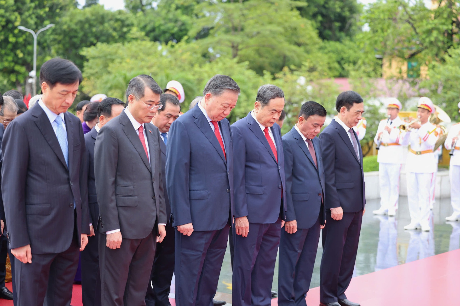 Đoàn đại biểu Ban chấp hành Trung ương Đảng
