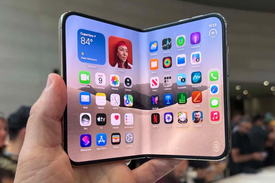 iPhone Duo hé lộ điều gì tương lai smartphone?