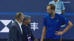 https://static-images.vnncdn.net/vps_images_publish/000001/000003/2026/10/5/medvedev-2-2915.jpg