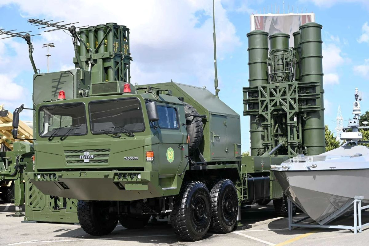 Tên lửa HQ 9BE Trung Quốc 1.jpg