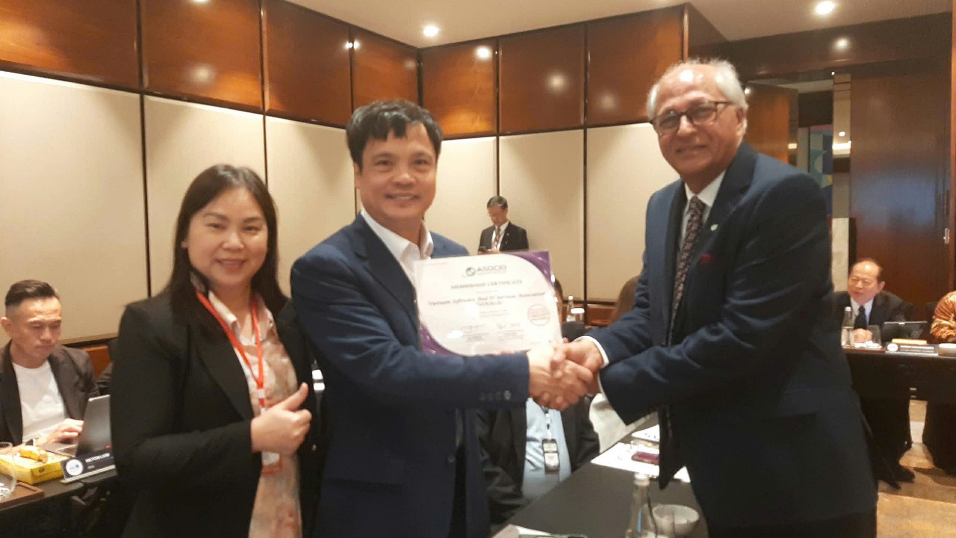 chù tịch vinasa Nguyễn Văn Khoa