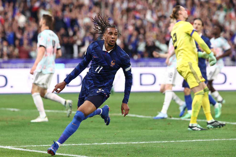 editorial_uefa_com fbl eur nations fra bel (7).jpg