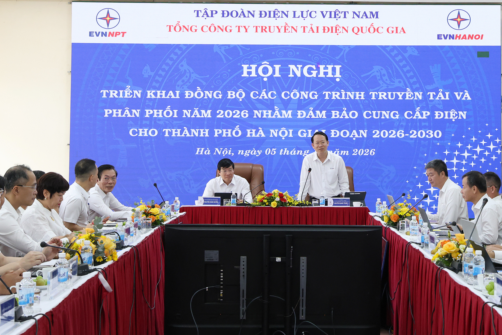 EVNNPT và EVNHANOI tăng cường phối hợp, bảo đảm cung cấp điện cho Thủ đô