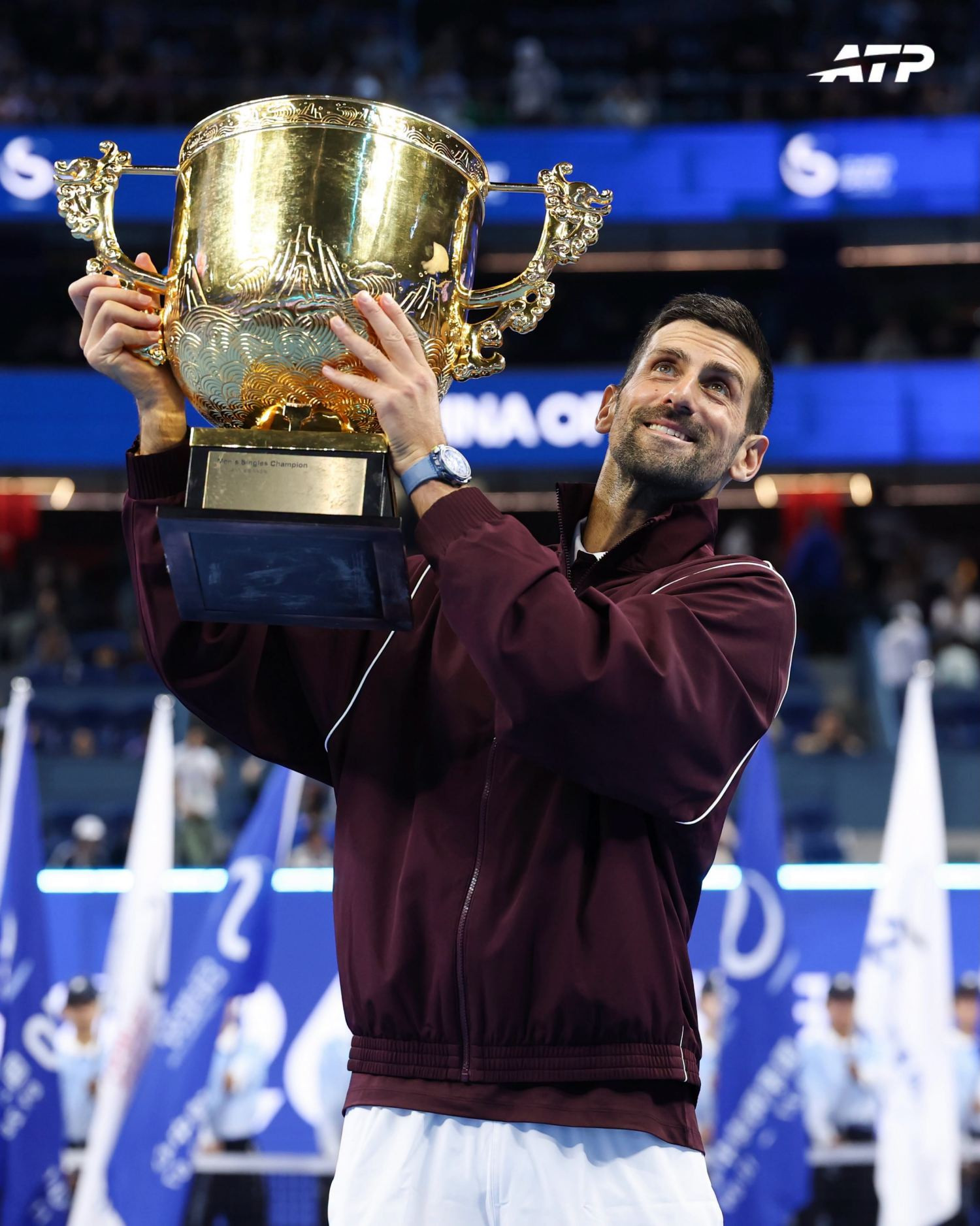 https://static-images.vnncdn.net/vps_images_publish/000001/000003/2026/10/6/novak-djokovic-4-3074.jpeg