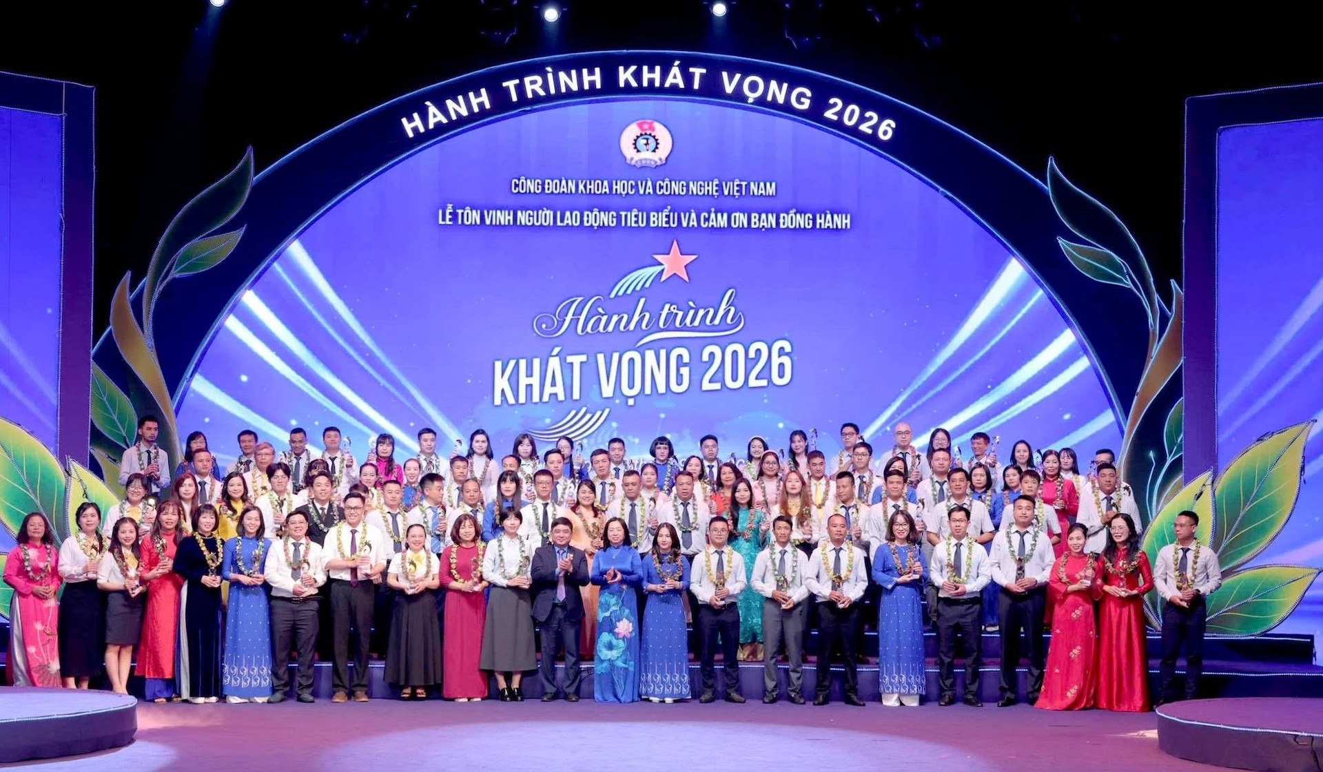 Ton vinh .jpg
