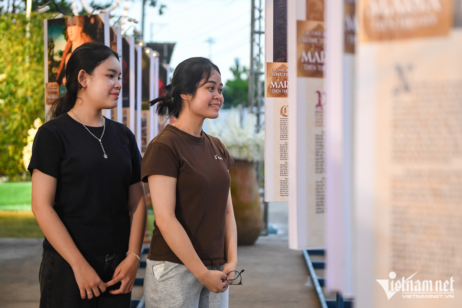 W-công giáo DTTG TPHCM   nguyễn huế 30.jpg