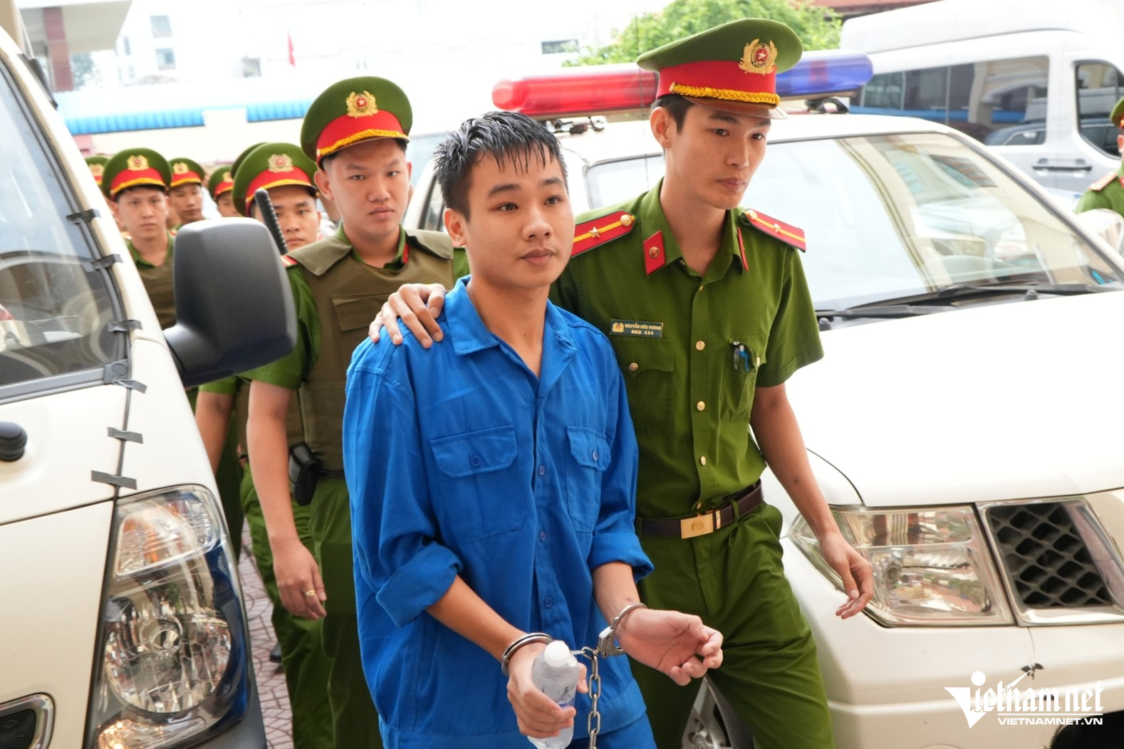 https://static-images.vnncdn.net/vps_images_publish/000001/000003/2026/10/6/w-nguyen-duc-anh-3-373.jpg