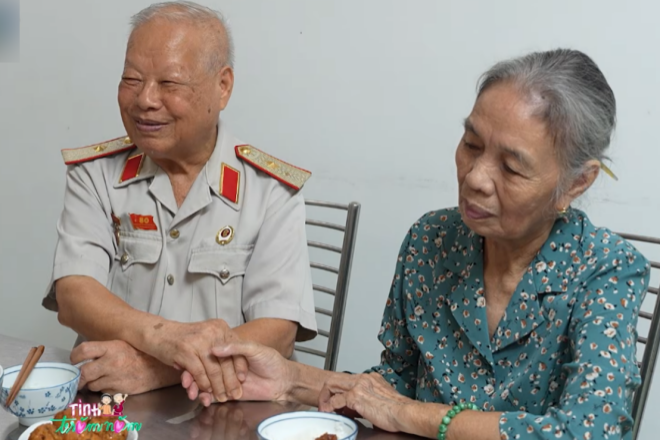 Cưới khi chưa có tình yêu, vợ chồng thiếu tướng vẫn hạnh phúc trăm năm
