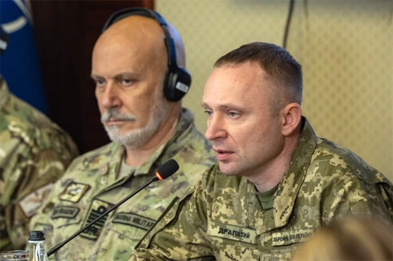 Đại diện 32 nước NATO đến Kiev, nhà máy sản xuất tên lửa của Ukraine bị tấn công